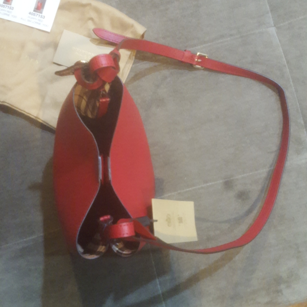 New Burberry Lorne bucket crossbody - Picture 3 of 7